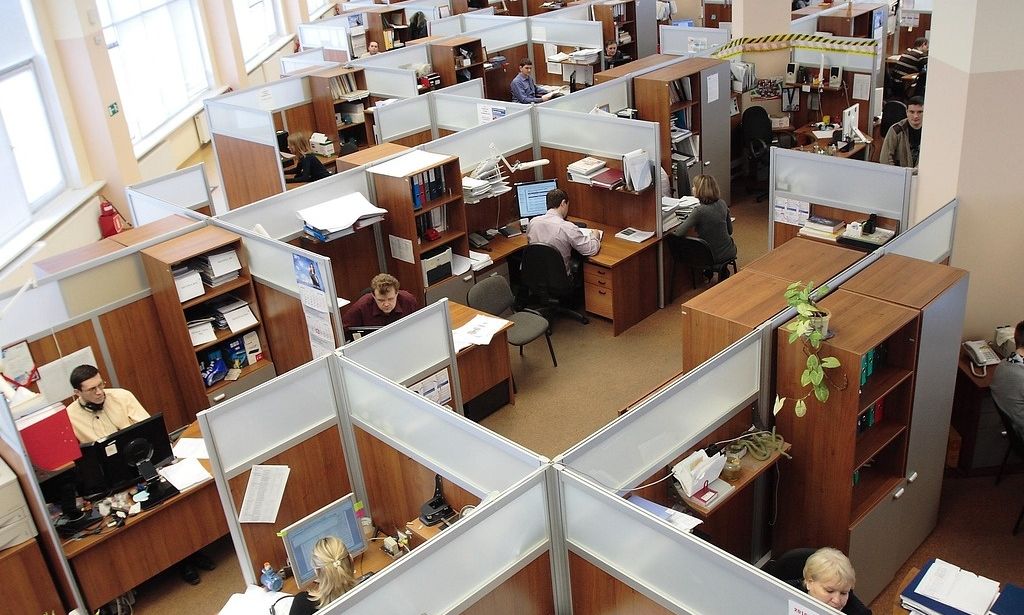 Ανεργία: Μειώθηκε για πρώτη φορά κάτω από 10% μετά την οικονομική κρίση του 2009