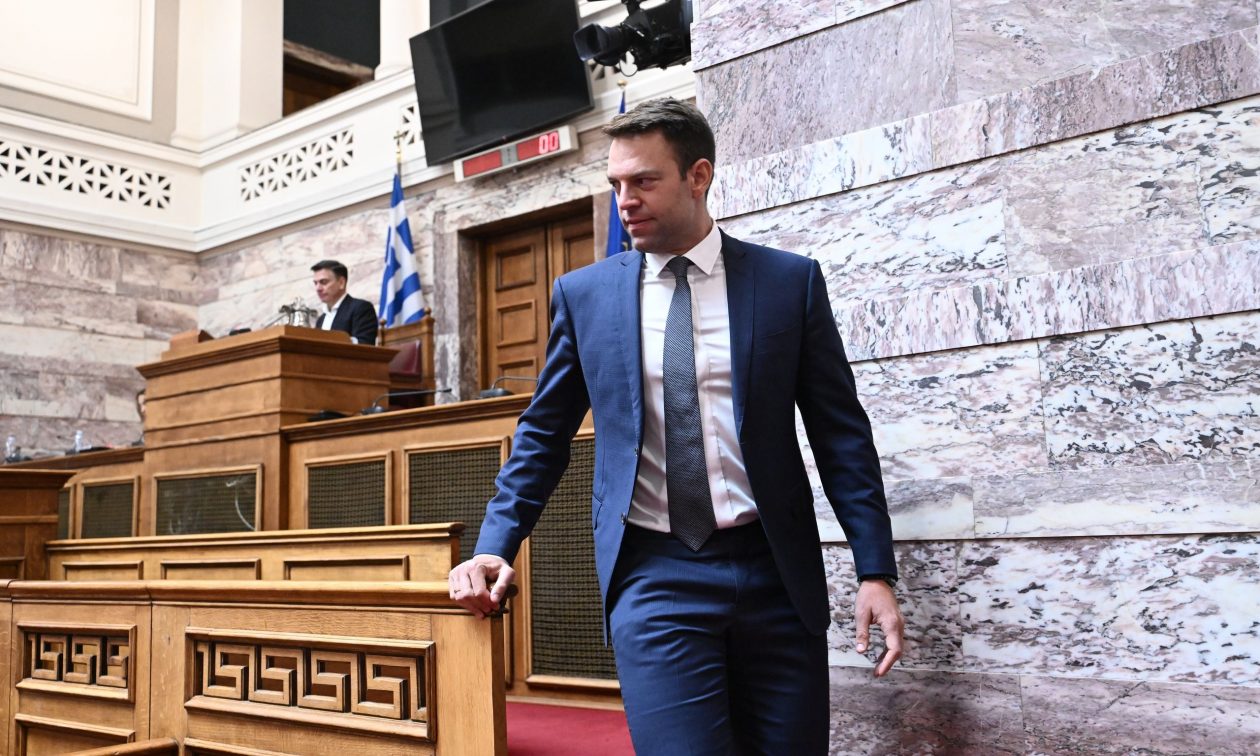 Το «υποβρύχιο» Κασσελάκης – Οι τρεις φορές που «ανατίναξε» τις «γέφυρες» με το ΠΑΣΟΚ