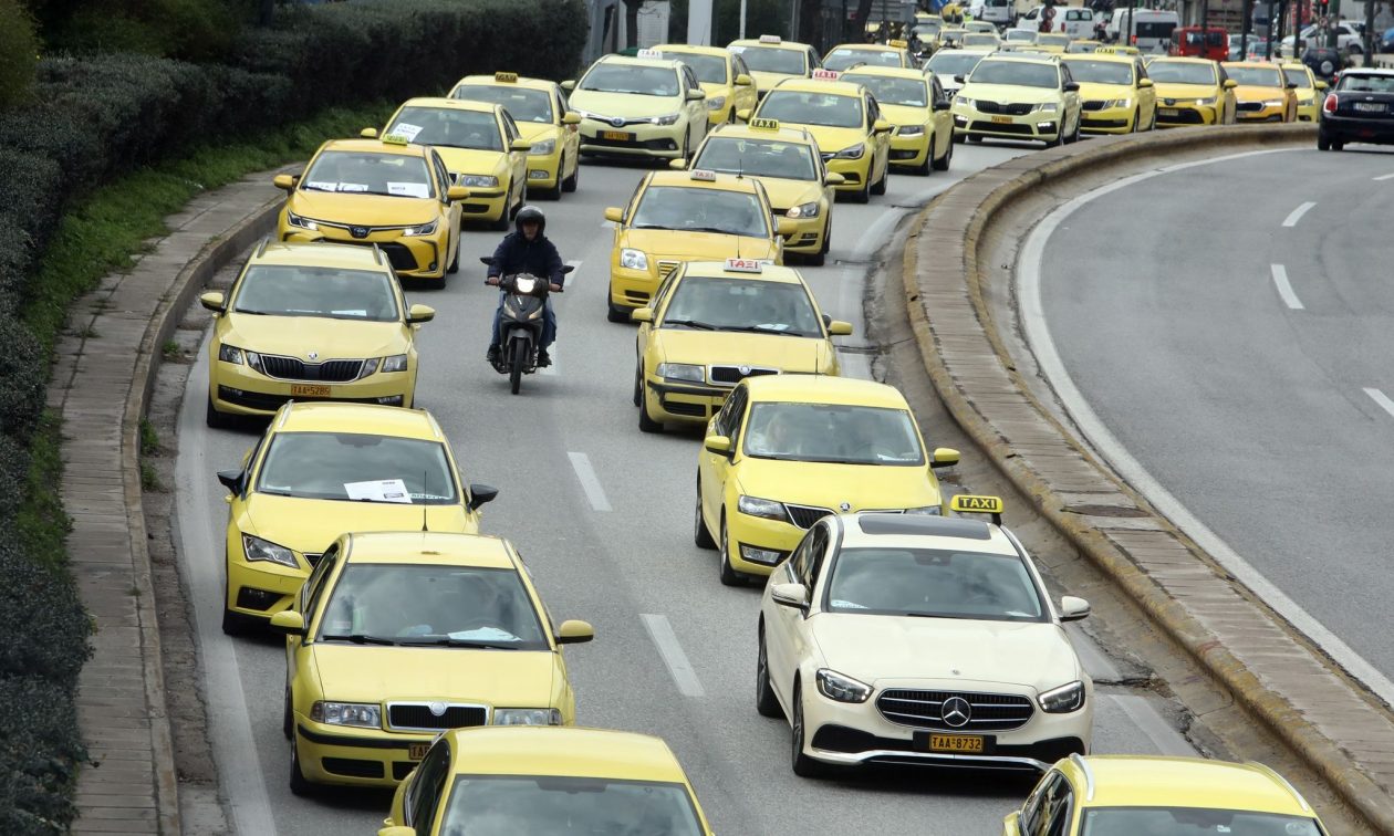 Ταξί: «Κληρώνει» για να πληρώνουν όλοι οι πελάτες με κάρτα