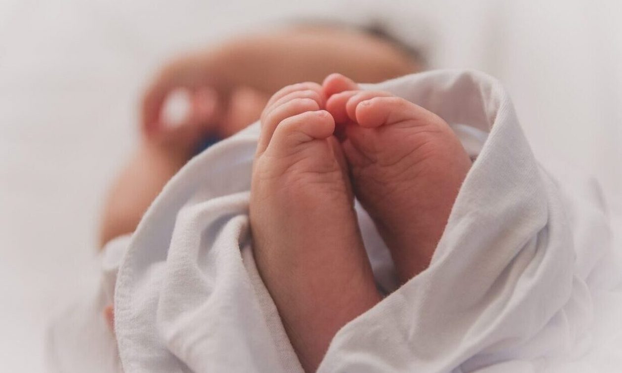 ΗΠΑ: Βρέφος 6μηνων πέθανε από θερμοπληξία σε αυτοκίνητο – Ξέχασαν να το βγάλουν οι γονείς του