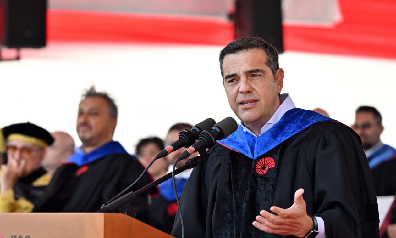 Τα μυστικά της Τήλου: Το νέο κόμμα Τσίπρα και το σχέδιο επί χάρτου – Ποιον προτιμά στο ΠΑΣΟΚ