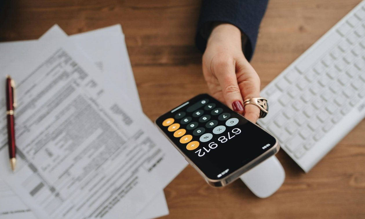 Φορολογικές δηλώσεις: Ένας στους δύο δήλωσε εισόδημα έως 7.680 ευρώ