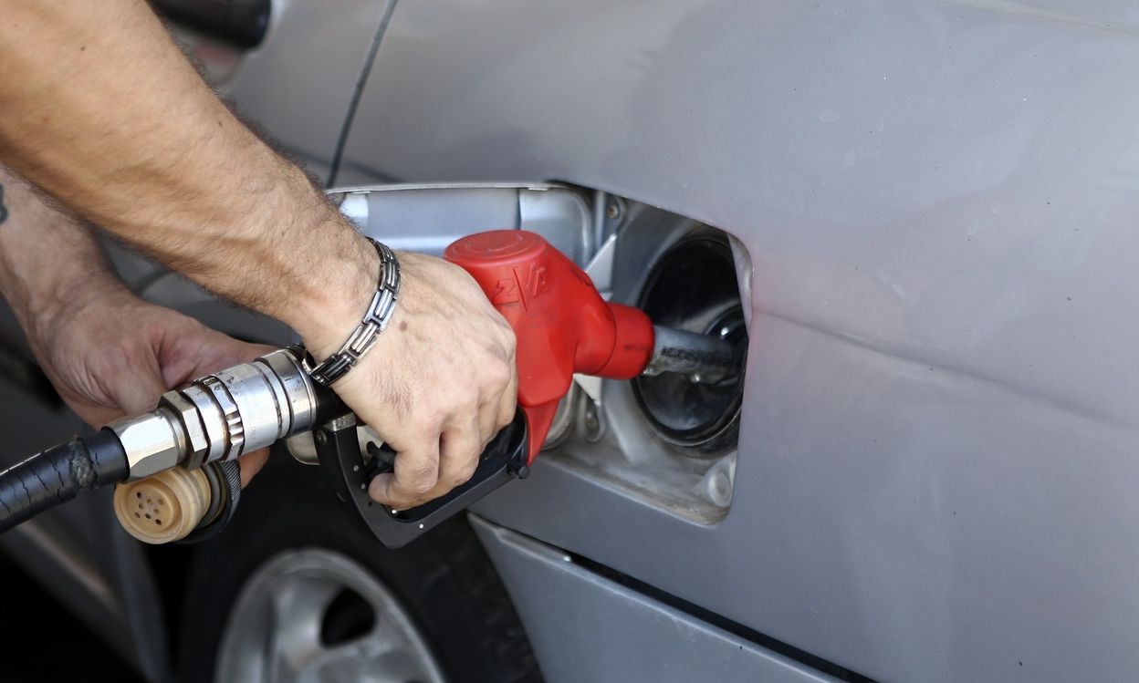 Στα ύψη οι τιμές της αμόλυβδης στα νησιά – Πάνω από δύο ευρώ το λίτρο σε Κυκλάδες και Δωδεκάνησα