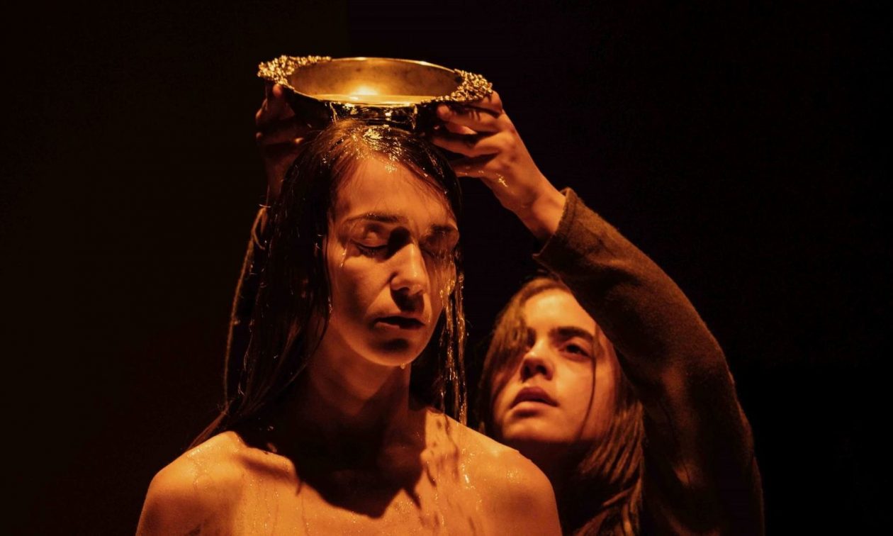 Εθνικό Θέατρο: Επιστρέφει η βραβευμένη παράσταση «Goodbye, Lindita»