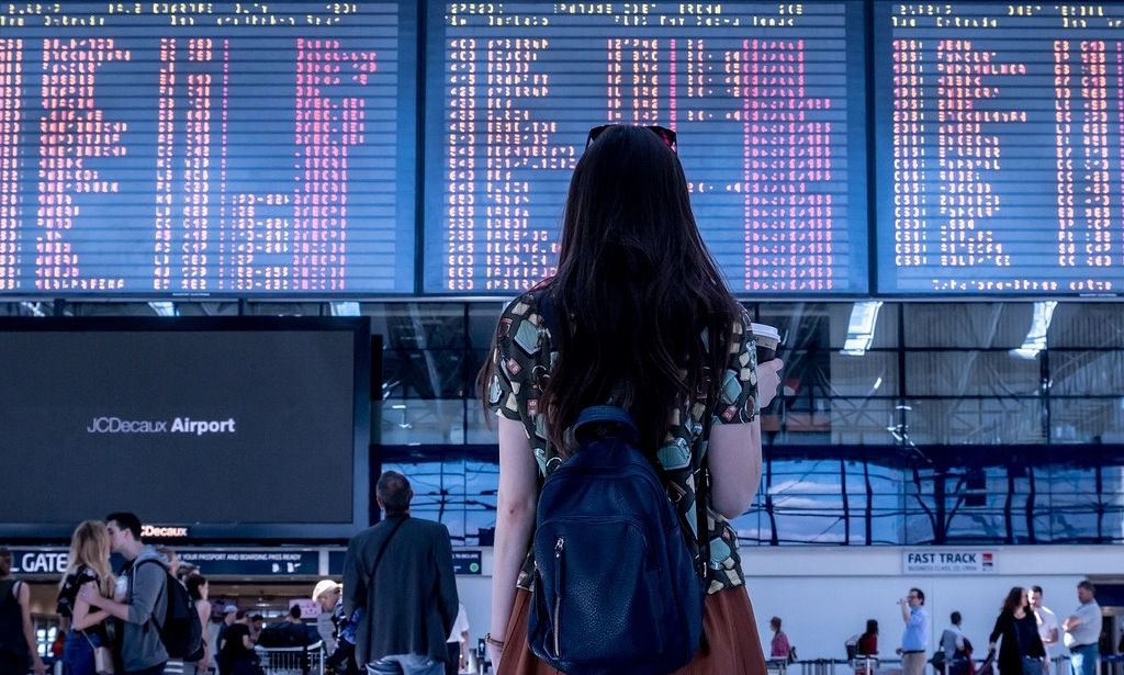Ιταλία: Αυξάνονται τα διακοποδάνεια των Ιταλών – Έχουν χορηγηθεί πάνω από 250 εκατ. ευρώ