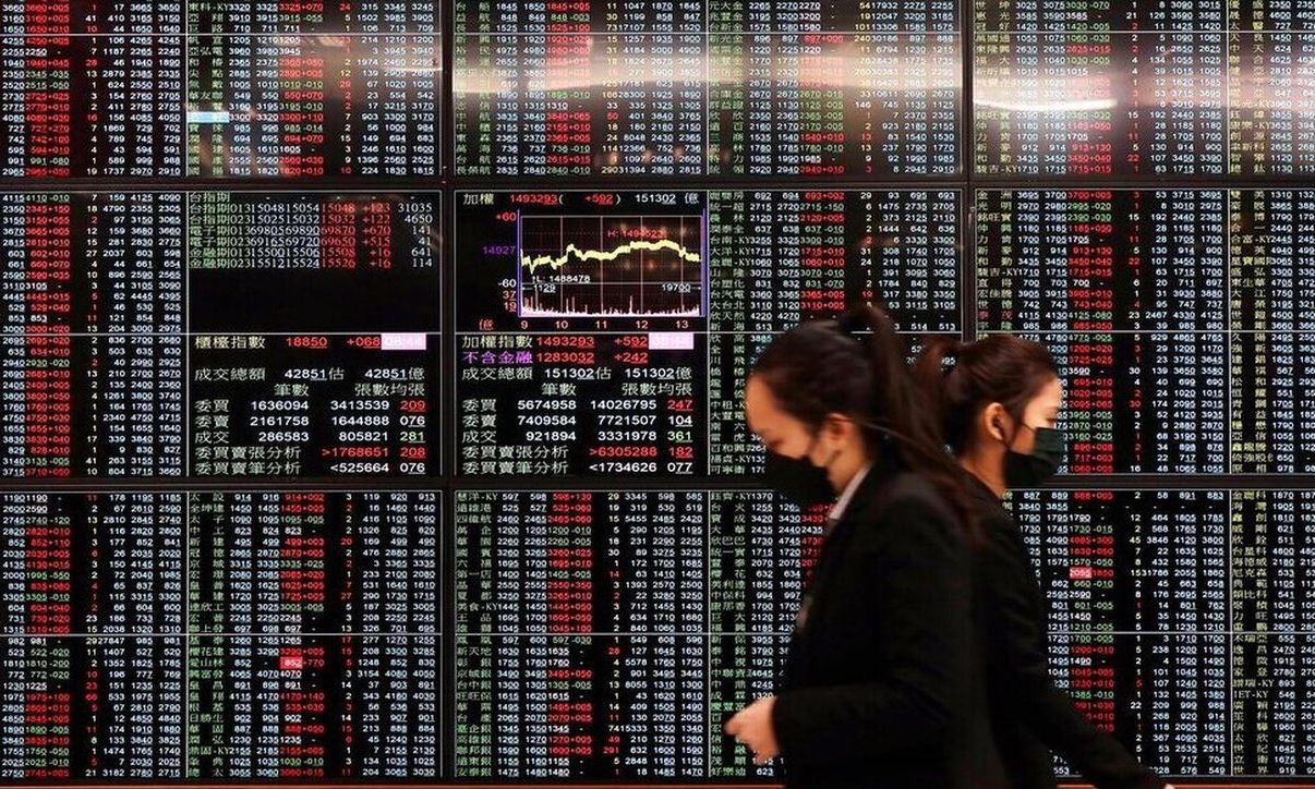 Τι κρύβει η «επόμενη μέρα» στα χρηματιστήρια – Το τέλος του carry trade;