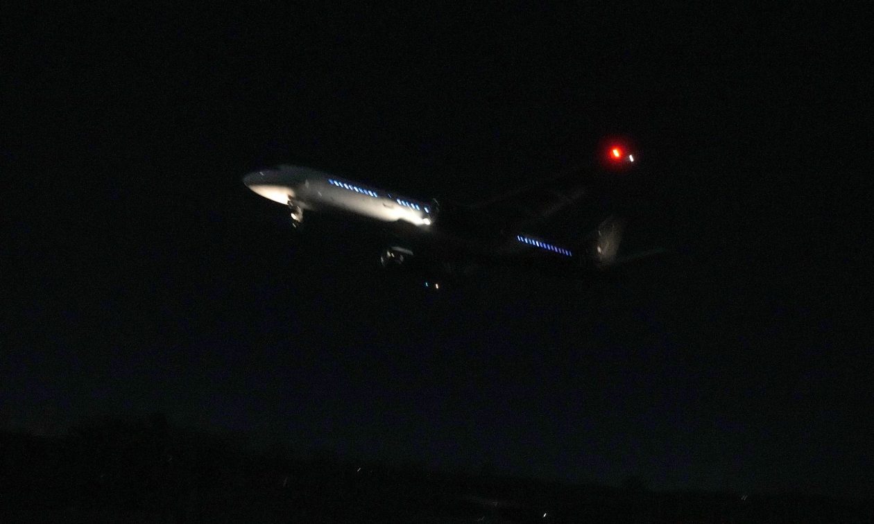 Ιράν: NOTAM της Τεχεράνης έως τις 14 Αυγούστου λόγω «ασκήσεων πυροβόλου όπλου»