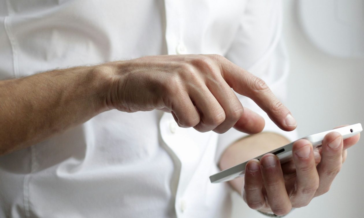 Η COSMOTE διευκολύνει την επικοινωνία των συνδρομητών στις περιοχές που πλήττονται από τις πυρκαγιές