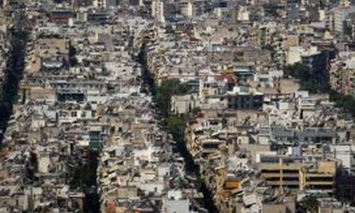 ΑΑΔΕ: Ποιες μεταβιβάσεις ακινήτων είναι στο στόχαστρο της Εφορίας