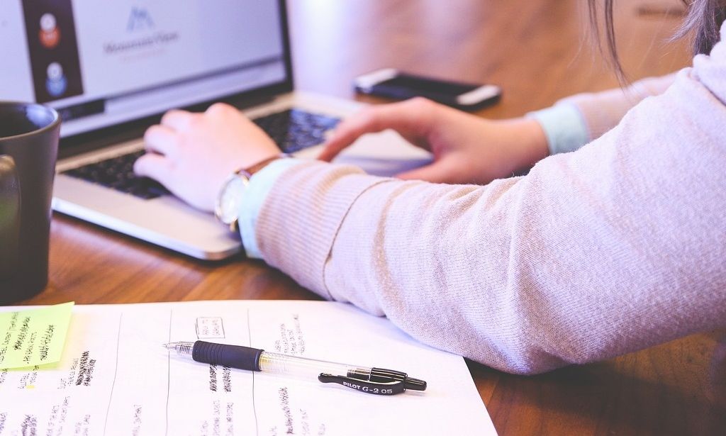 Ελεύθεροι επαγγελματίες: Οι 5 αλλαγές στη φορολόγηση