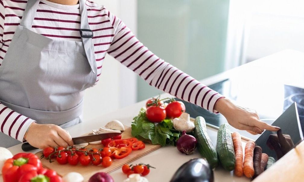 Δεκαπενταύγουστος: Εορταστικό τραπέζι χωρίς αρνί και κατσίκι – Αυξημένες οι τιμές στα λαχανικά