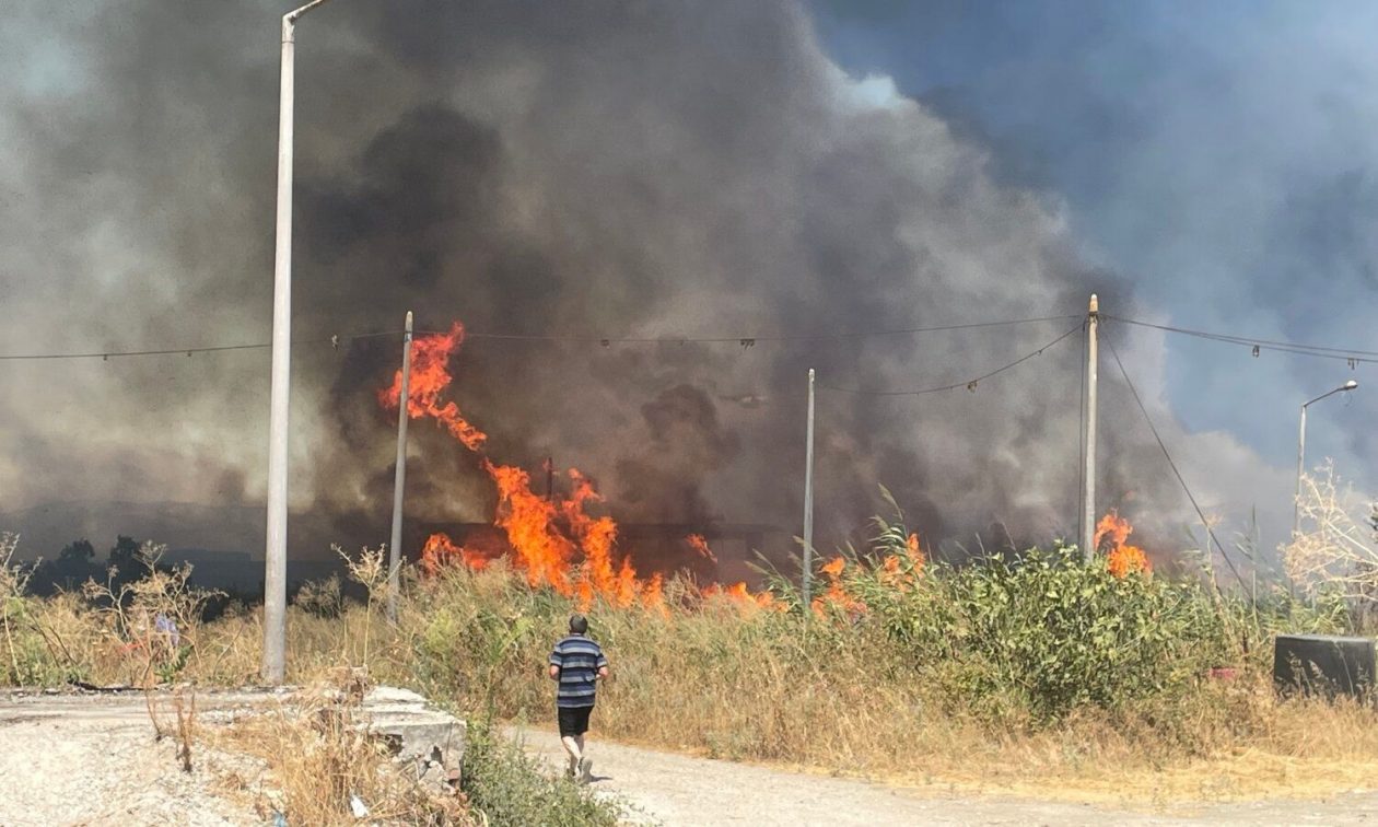 Φωτιές: Δεν πλήττεται μόνο η Ελλάδα – Ποιες άλλες χώρες μαστίζονται από καύσωνα και ξηρασία