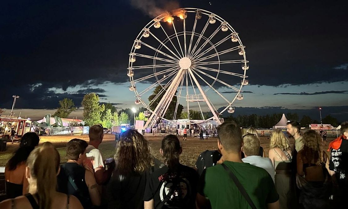 Γερμανία: Πάνω από 20 τραυματίες από φωτιά σε ρόδα λούνα παρκ