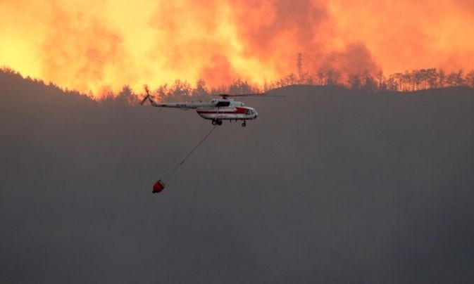Τουρκία: Συνεχίζεται η μάχη στα πύρινα μέτωπα – Νέα εστία πυρκαγιάς στα Βουρλά της Σμύρνης