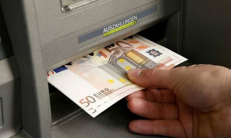 Φορολογικά έσοδα: Υπερκαλύφθηκε ο στόχος – Κουμπαράς 440 εκατ. ευρώ για τη ΔΕΘ