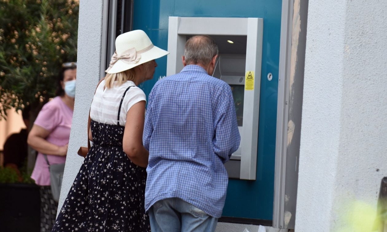 Επιδόματα: Άρχισε από χτες η καταβολή επιδομάτων και προγραμμάτων από ΔΥΠΑ και e-ΕΦΚΑ