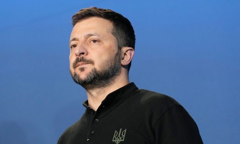 Τη χρήση όπλων μεγάλου βεληνεκούς ζητά ο Ζελένσκι από τη Δύση