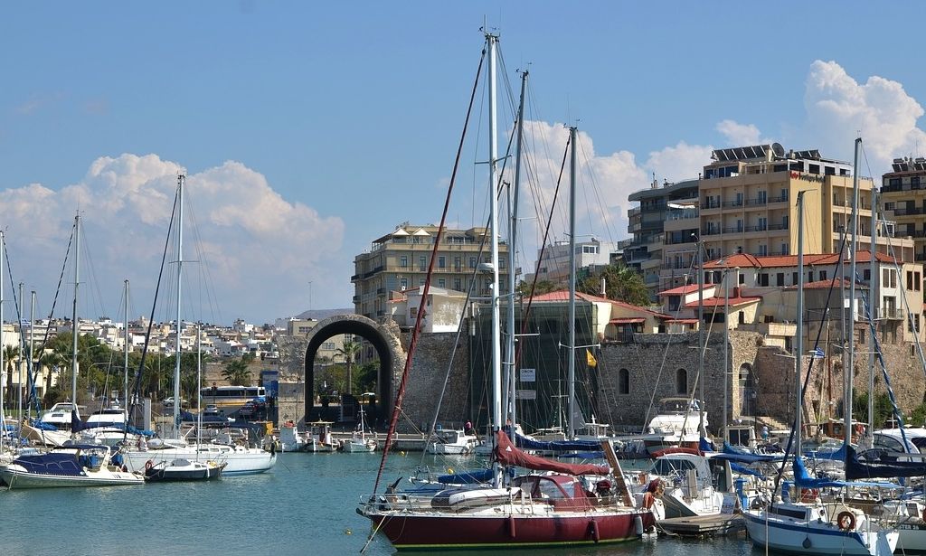 Ηράκλειο: Το κτίριο του πρώην Ειρηνοδικείου διεκδικεί ο δήμος από την ΕΤΑΔ