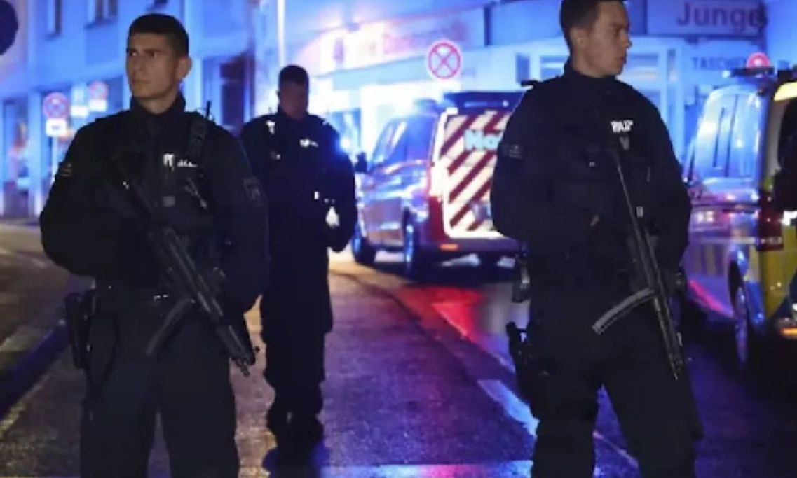 Γερμανία: Λουτρό αίματος στο φεστιβάλ της Ζόλινγκεν – 3 νεκροί και 5 τραυματίες από επίθεση