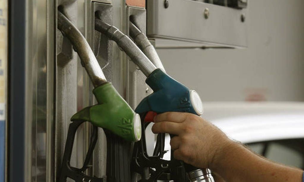 Βενζίνη: Απίστευτο και όμως αληθινό – Πόσο θα πέσει η τιμή της