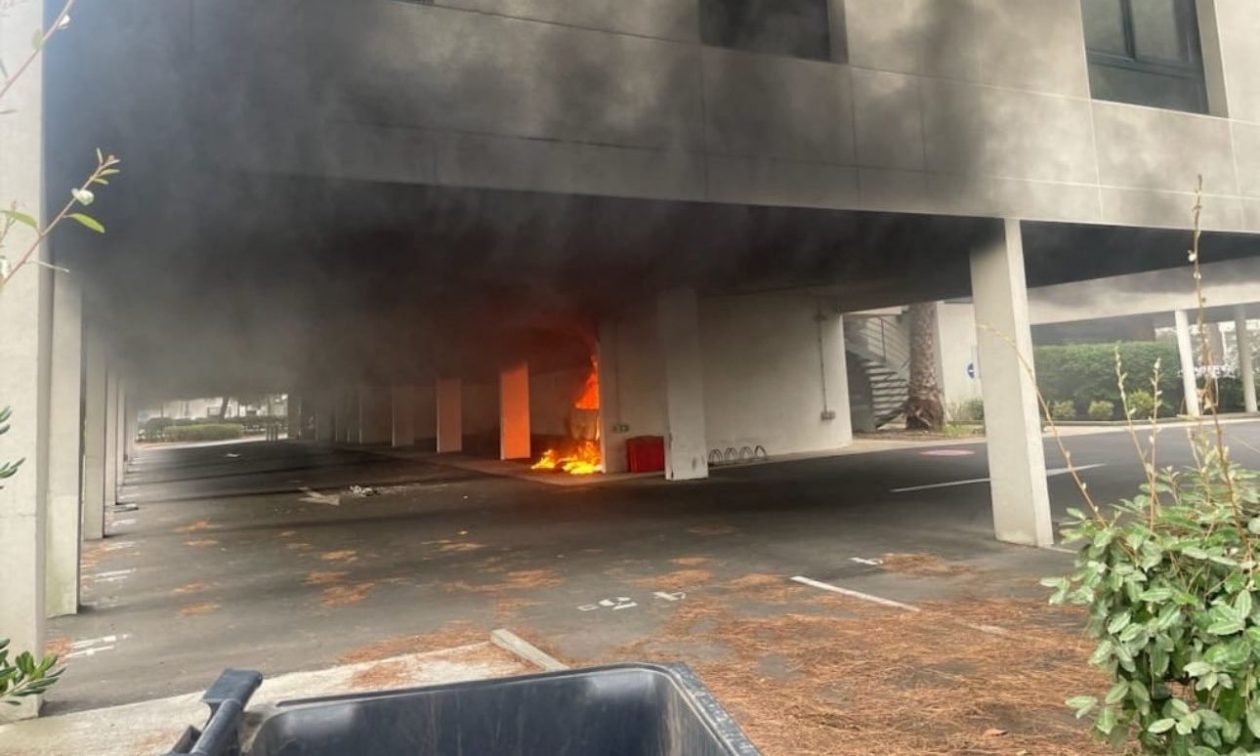 Γαλλία: Η έκρηξη μπροστά σε συναγωγή ερευνάται ως τρομοκρατική επίθεση