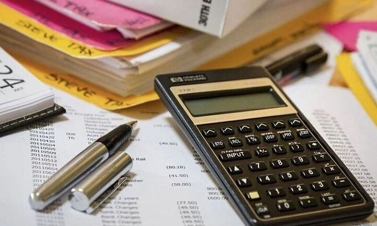 Τέλος επιτηδεύματος: Τι θα κερδίσουν στην τσέπη τους 700.000 ελεύθεροι επαγγελματίες