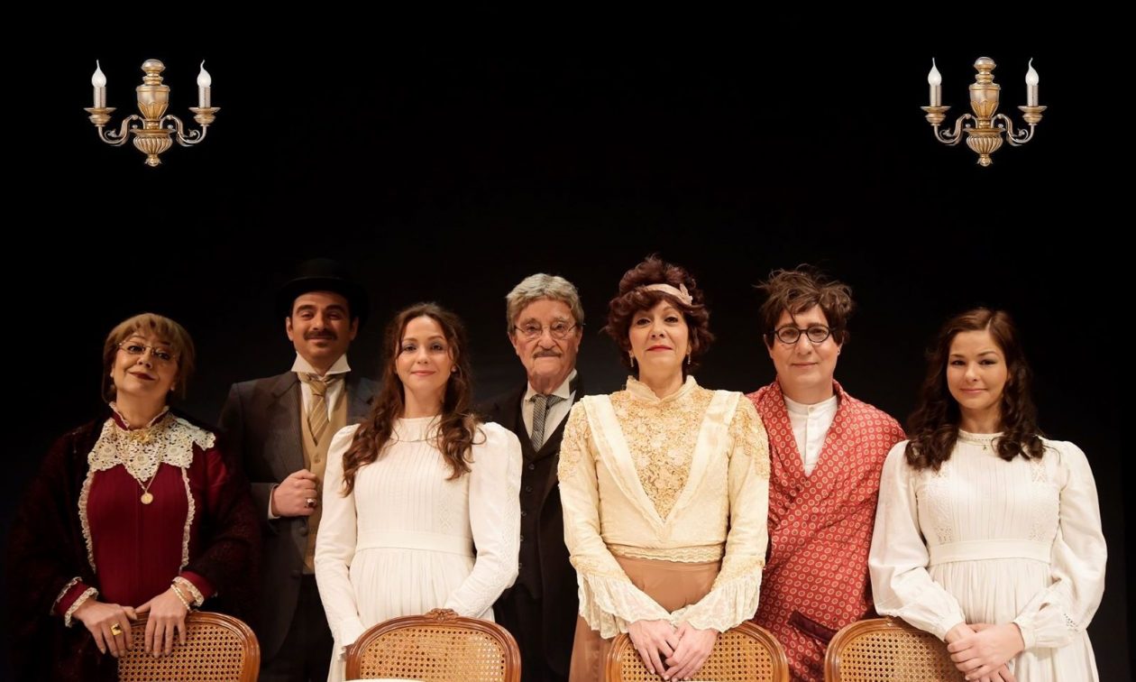 Θέατρο Στοά: Για δεύτερη χρονιά «Το επάγγελμα της μητρός μου» του Θανάση Παπαγεωργίου