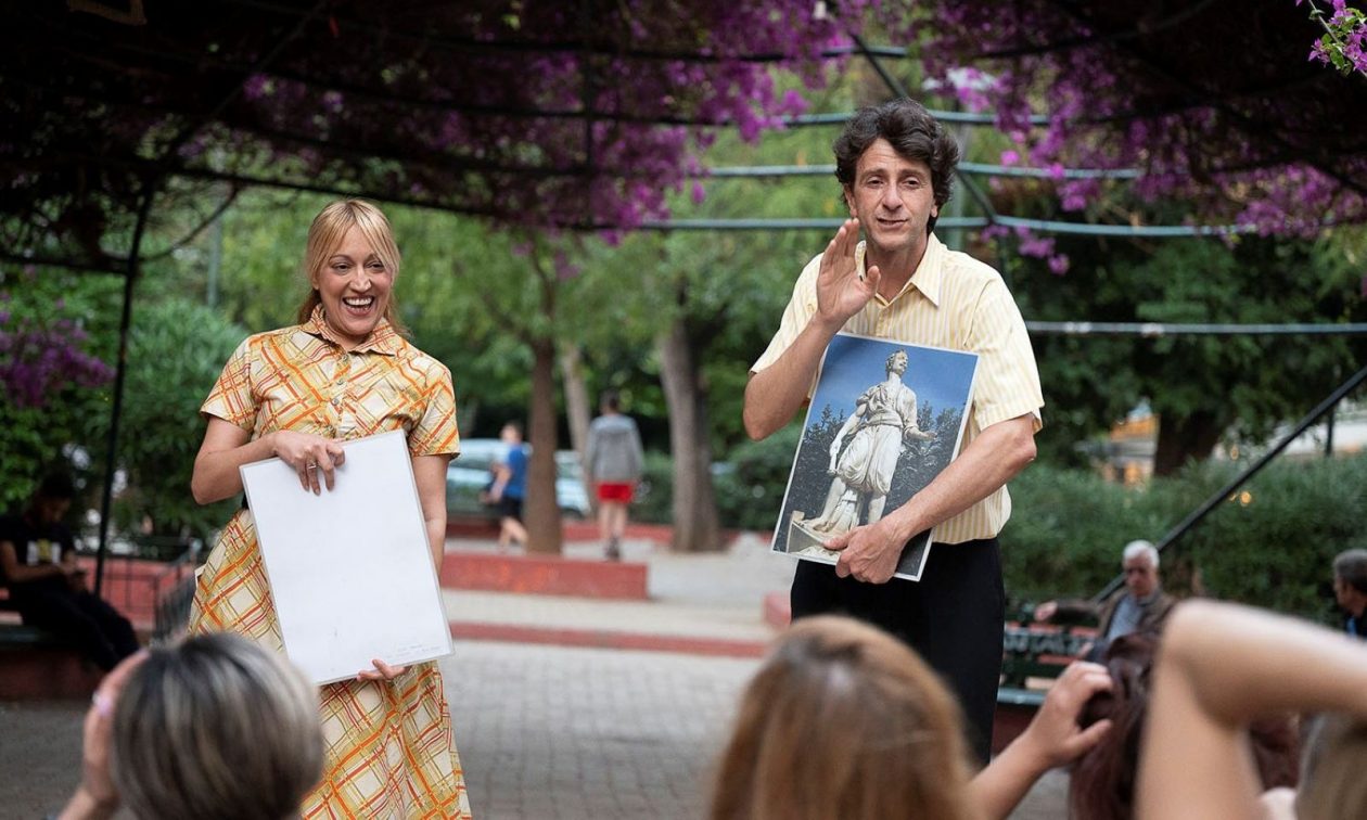 «Επόμενη Στάση: Κυψέλη»: Γνωρίστε την πιο ζωντανή γειτονιά της Αθήνας με θεατρικά μέσα και τεχνικές