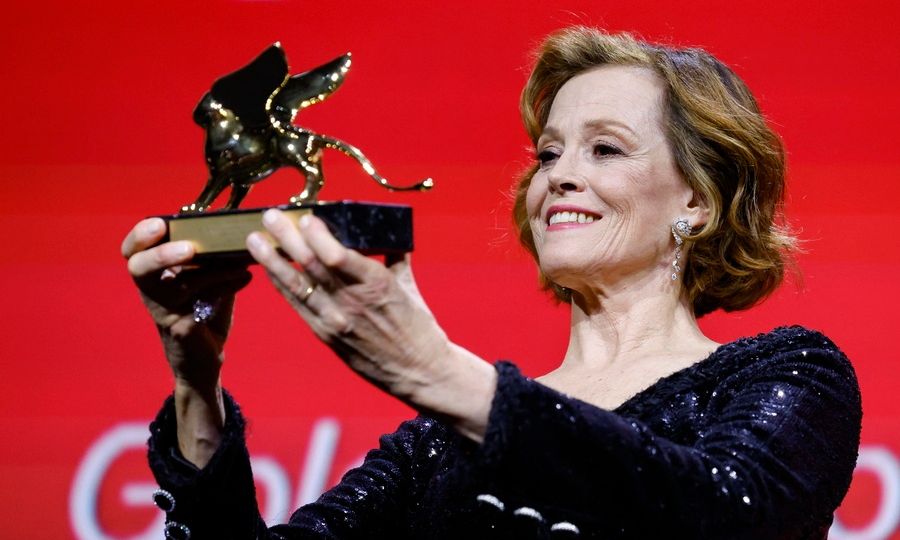 Φεστιβάλ Βενετίας: Τιμητικός Χρυσός Λέοντας στη Σιγκούρνι Γουίβερ