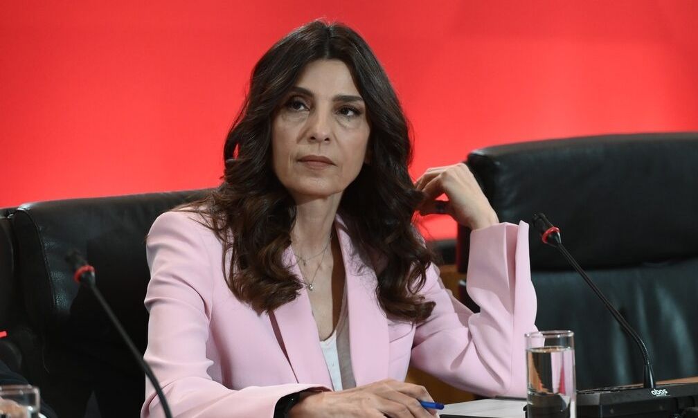 Ορκίστηκε η Πόπη Τσαπανίδου – Η πρώτη δήλωση με νόημα