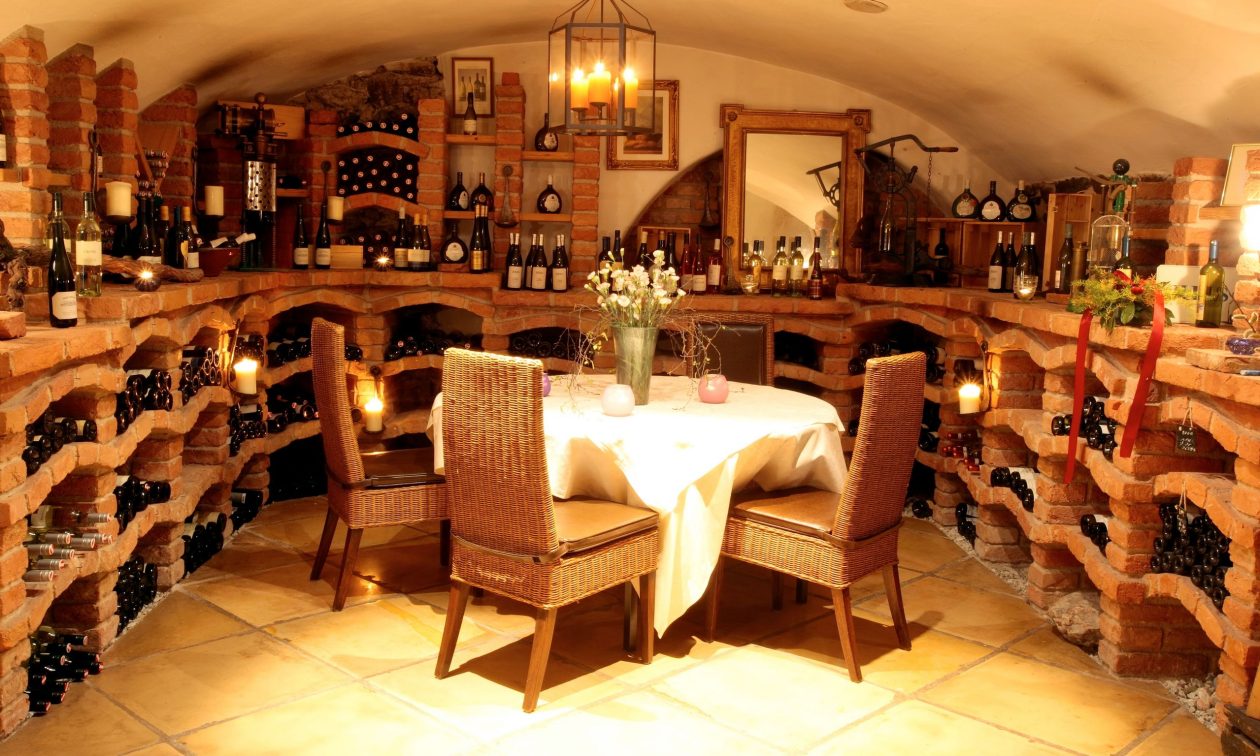 «Ζητήστε τον τρύγο του 2024» – Το κρασί «κερδίζει» από το ρεκόρ ζέστης στα Βαλκάνια