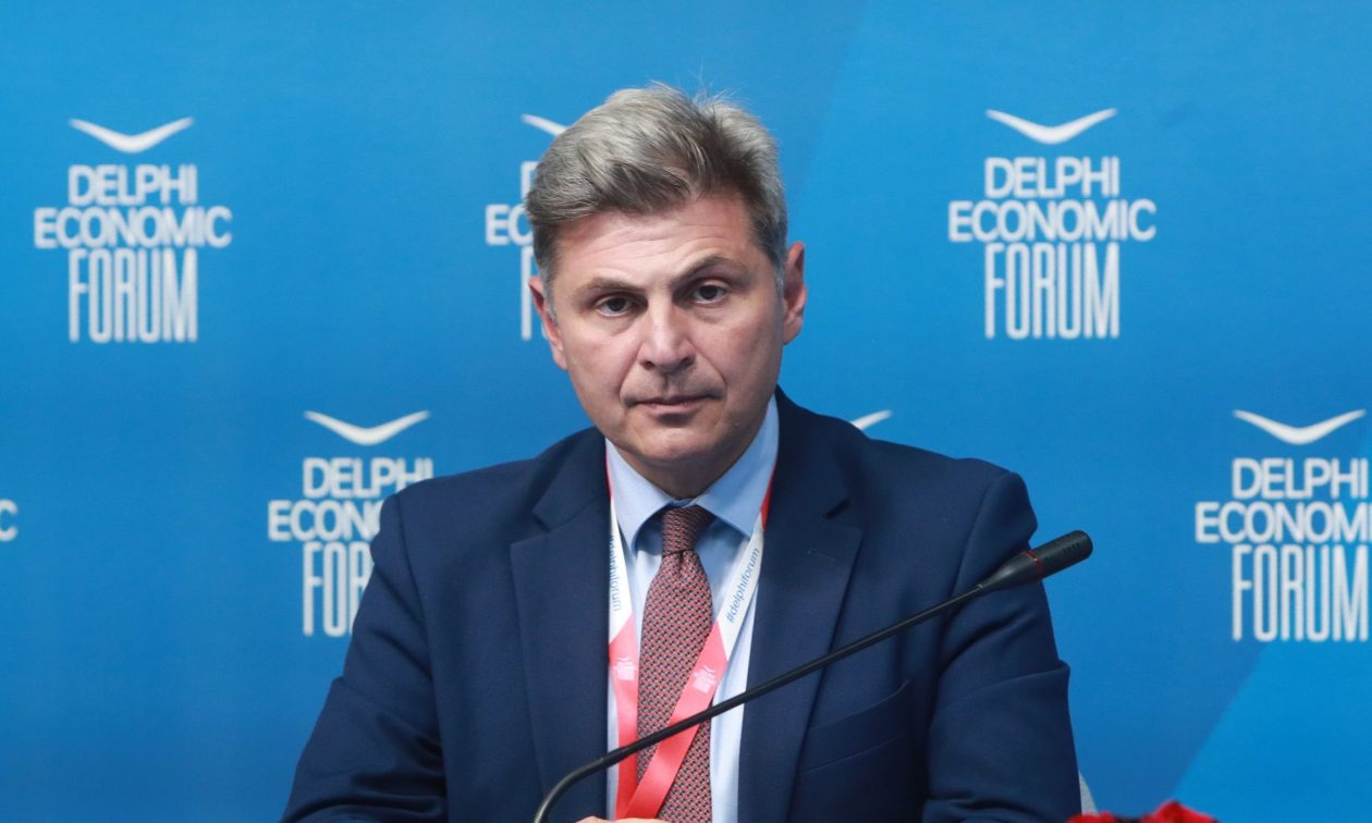 Φαραντούρης: Χρειάζεται επειγόντως αφύπνιση, δεν ανήκω σε κάποια ομάδα