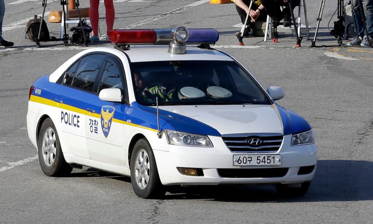 Νότια Κορέα:  Έψαχναν την αγνοούμενη 36 ώρες και τη βρήκαν νεκρή μέσα στο περιπολικό