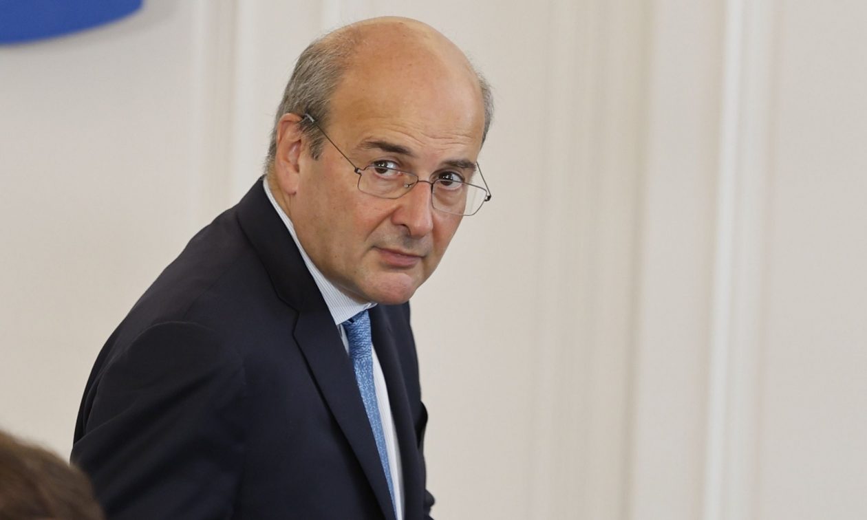 Χατζηδάκης: «Αναγνωρίζουμε ότι υπάρχει πρόβλημα με την ακρίβεια – Δεν είμαστε θαυματοποιοί»