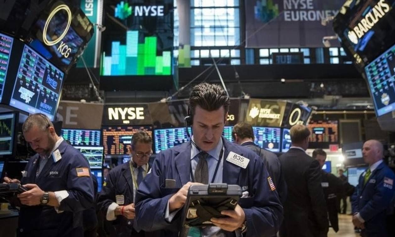 Συνεχίζεται το κλίμα αβεβαιότητας στη Wall Street