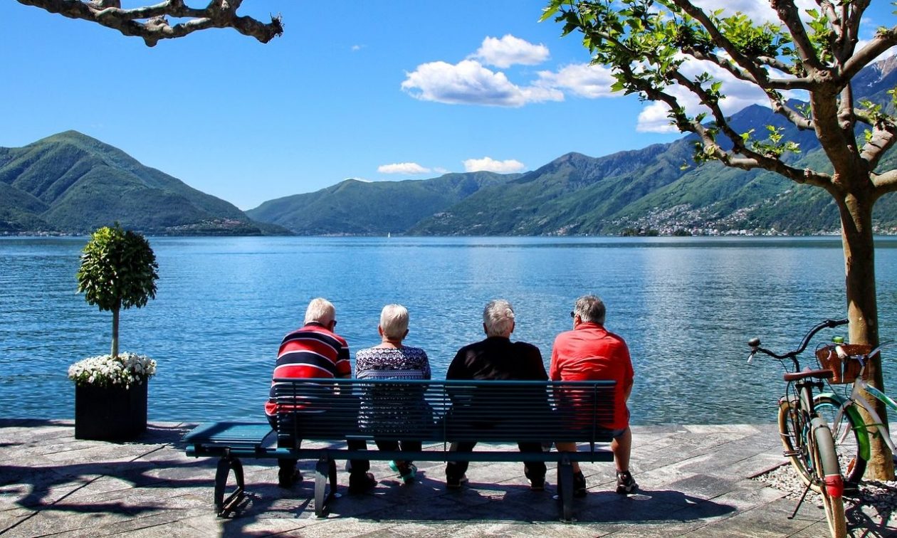 Συντάξεις: Οι αυξήσεις που θα λάβουν οι συνταξιούχοι το 2025 και το 2026