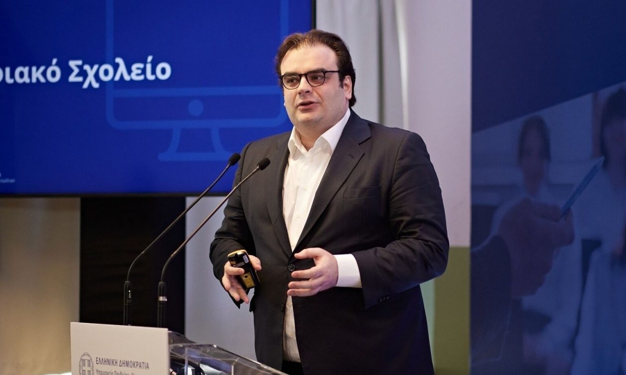 Πιερρακάκης: Ξεκινά η χρονιά του σχολείου