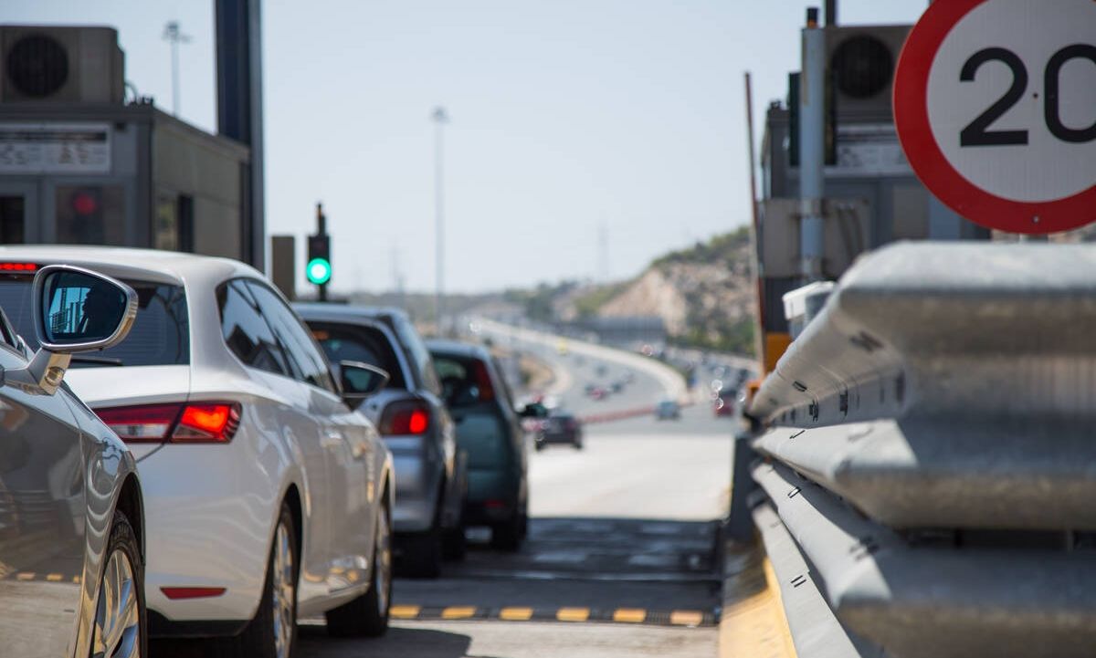 Λιγότερα τα διόδια σε πολλούς σταθμούς – Από πότε θα ισχύσουν οι νέες τιμές