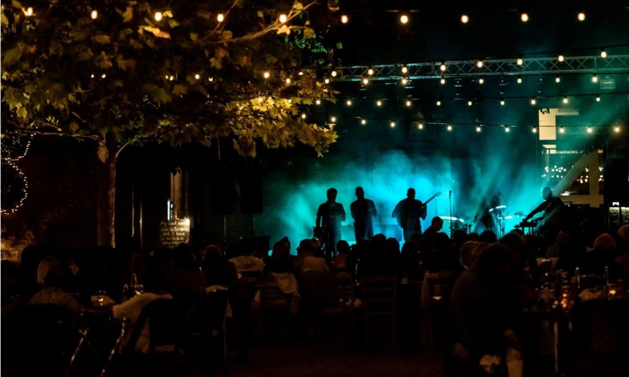 Fougaro Artcenter: Φεστιβάλ μουσικής και κρασιού στο Ναύπλιο