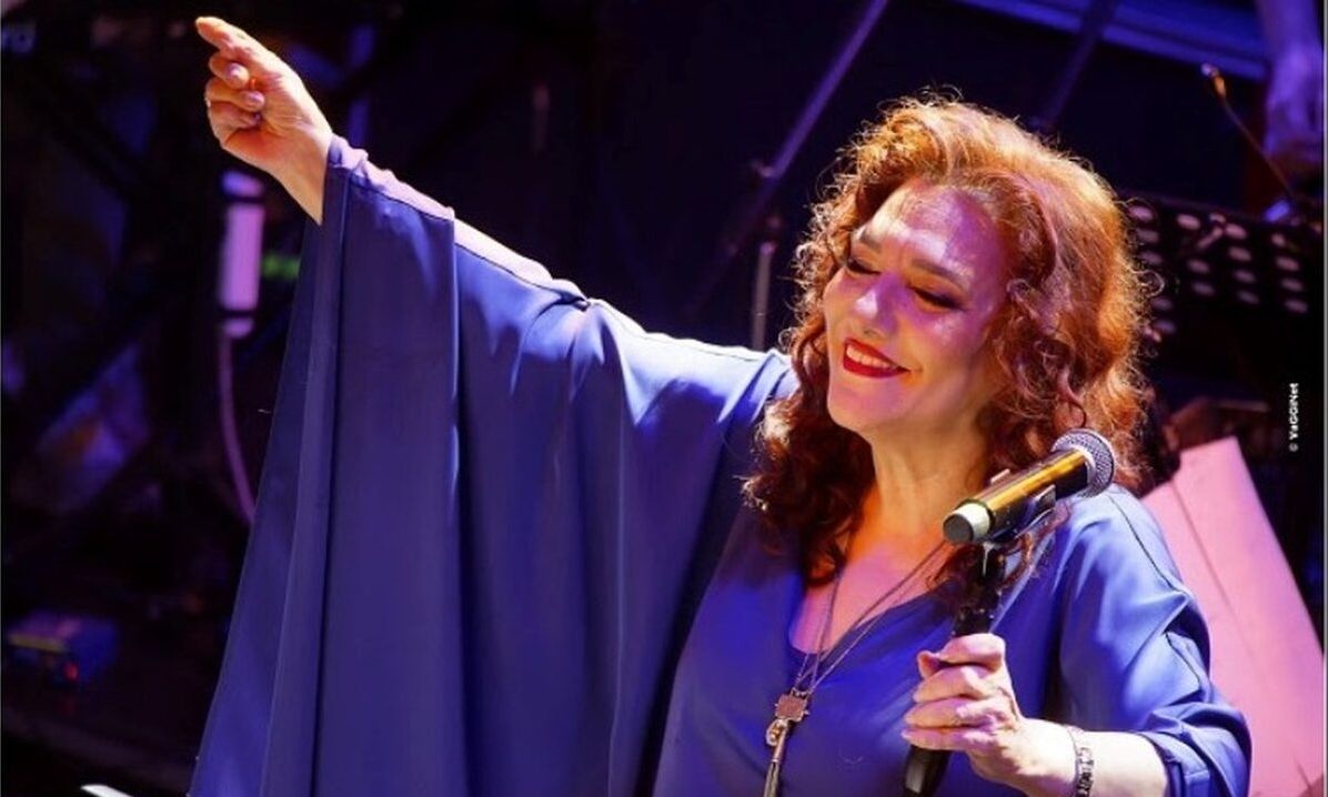 Η Ελένη Βιτάλη και οι Τζουμ ζωντανά στο θέατρο Ρεματιάς