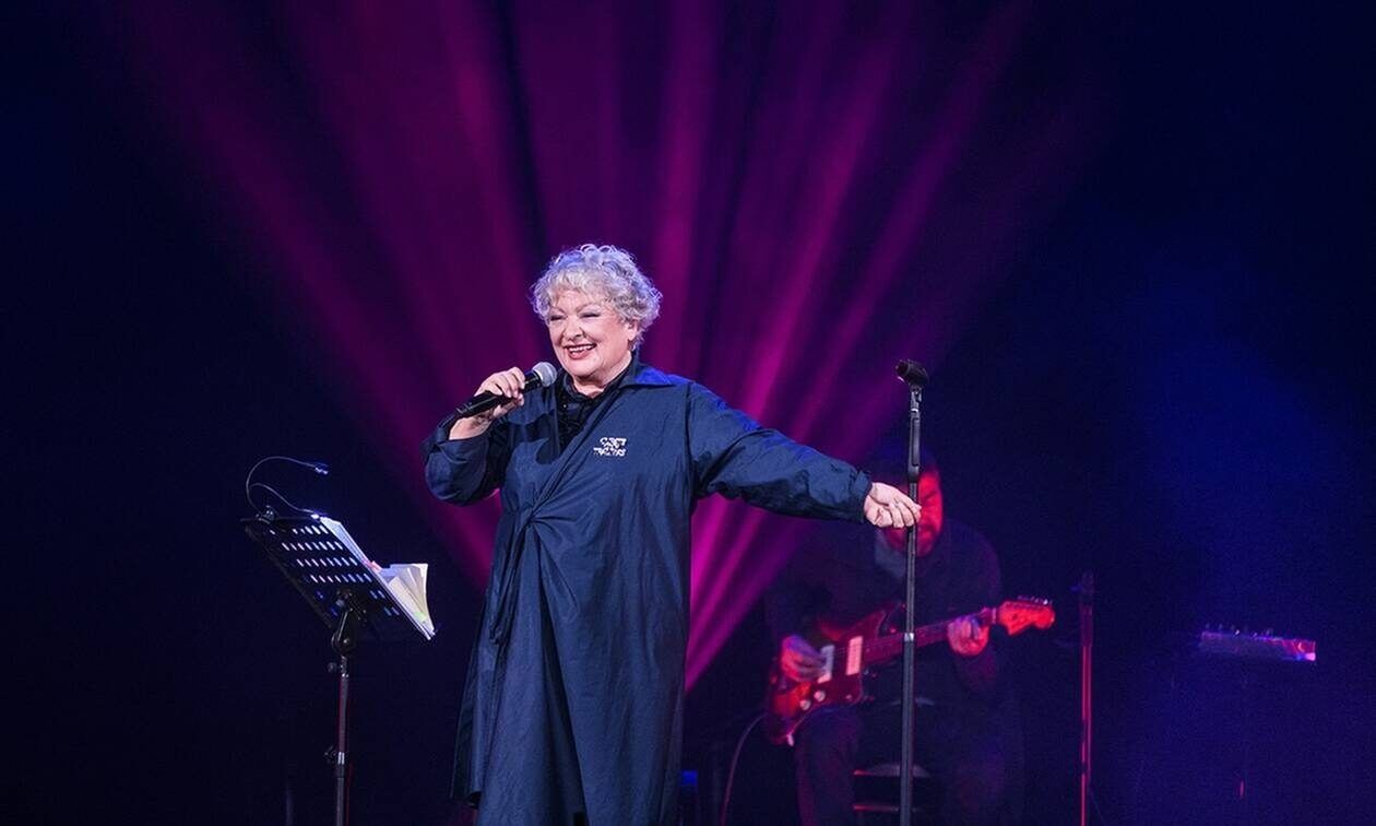 Τάνια Τσανακλίδου: Ζωντανά στο Θέατρο Δάσους – Ποιοι είναι οι καλεσμένοι της