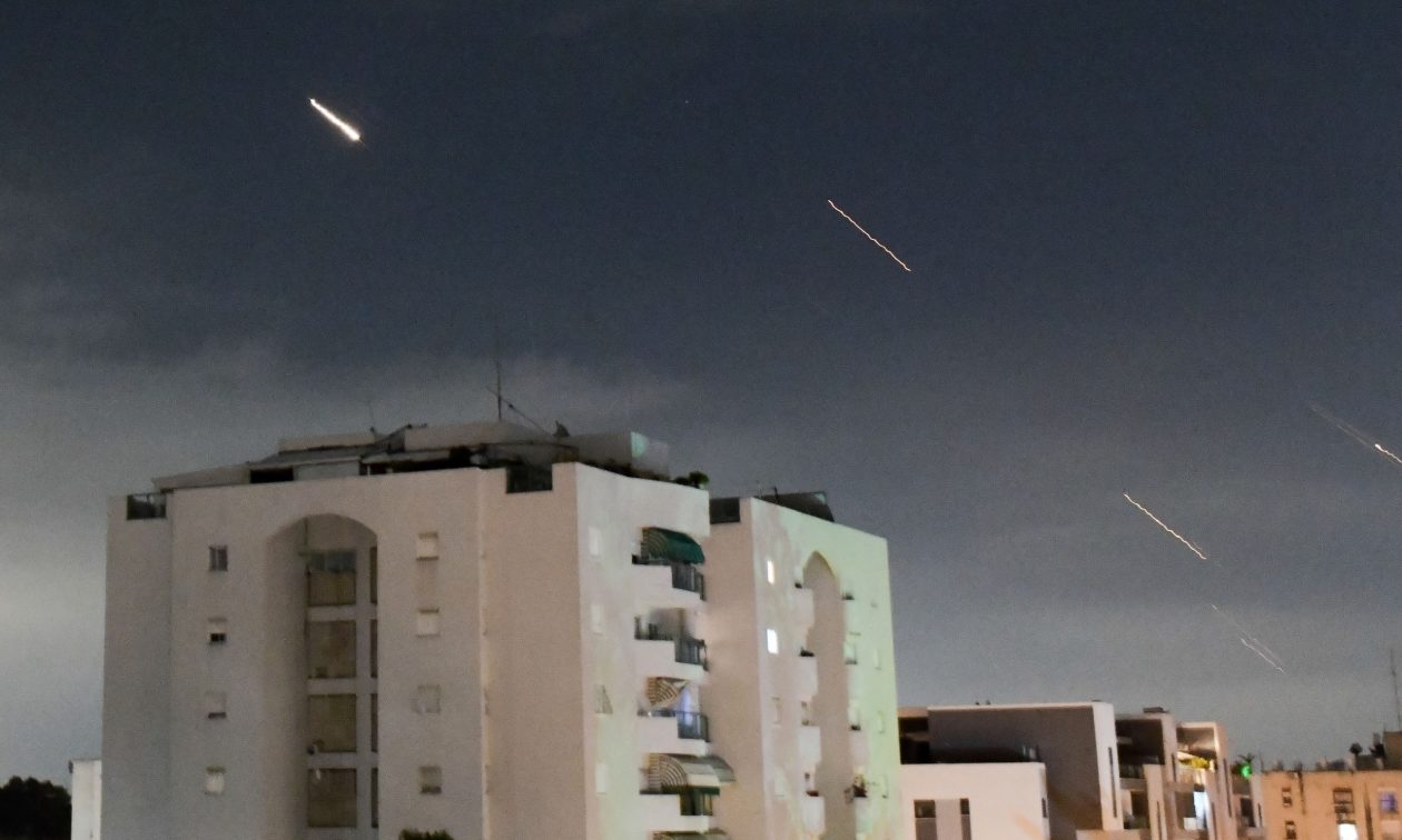 Κυρώσεις στο Ιράν επειδή προμήθευσε τη Ρωσία με βαλλιστικούς πυραύλους