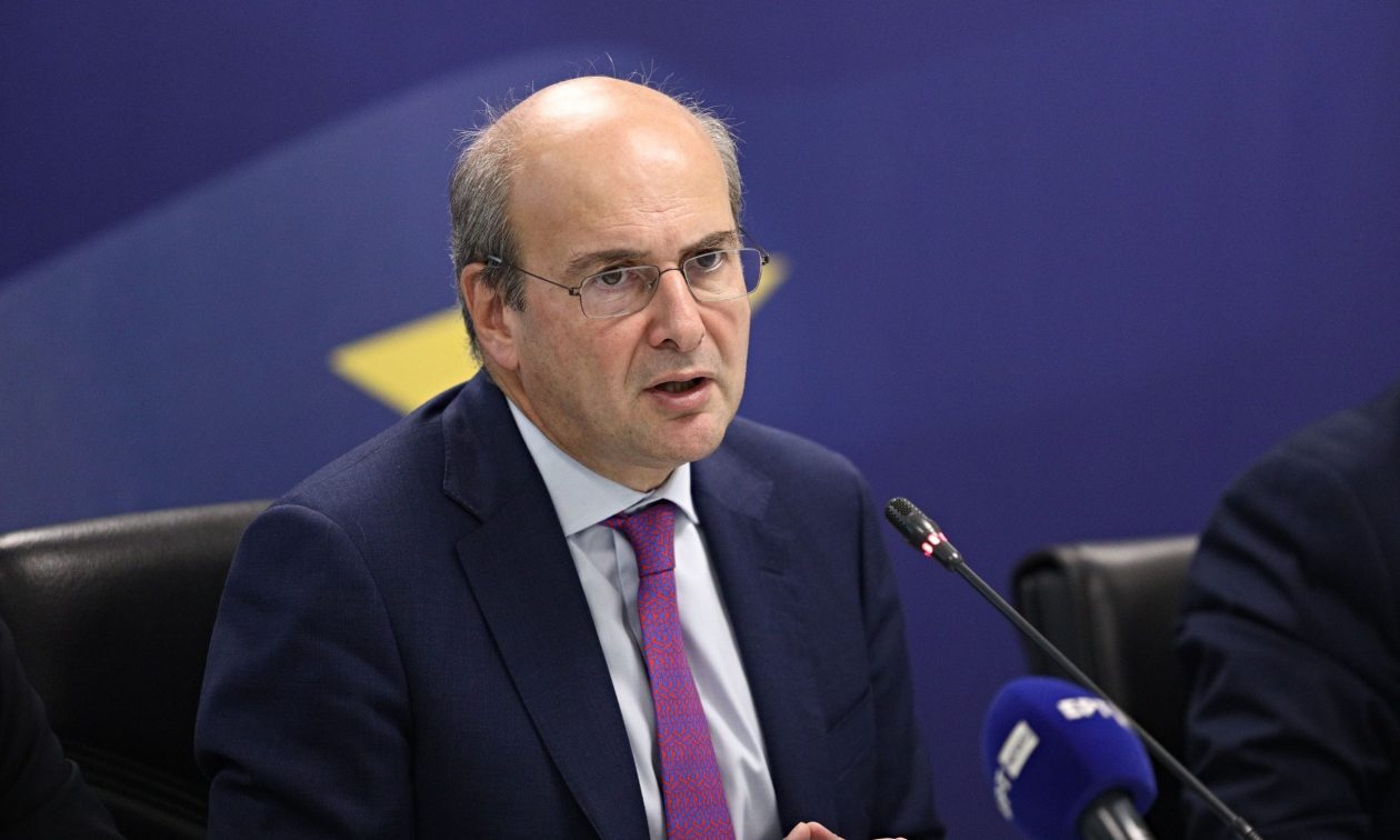 Χατζηδάκης: «Θέλουμε να δημιουργήσουμε μία εξωστρεφή οικονομία – Η κοροϊδία δεν αποσκοπεί πουθενά»