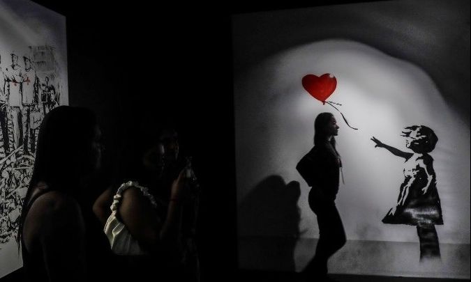 Βρέθηκε το έργο του Banksy το «Κορίτσι με μπαλόνι», το οποίο είχε κλαπεί