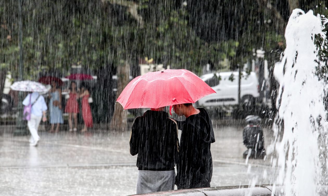 Πράγα: Τέθηκε σε υψηλό συναγερμό για πλημμύρες – Η κεντρική Ευρώπη «αναμένει» σφοδρές βροχοπτώσεις