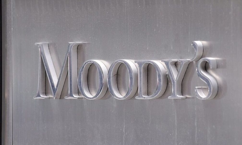 Σε αναμονή για την Moody’s τα ελληνικά ομόλογα