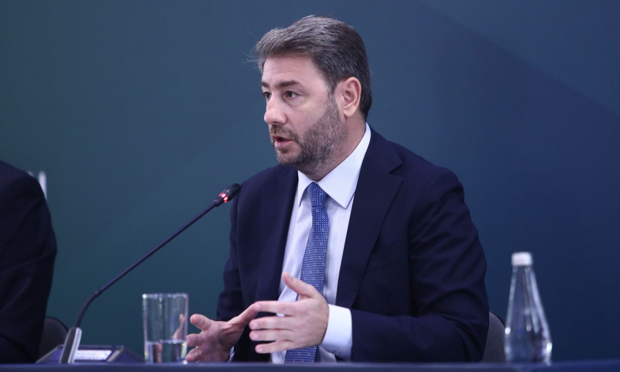 Ανδρουλάκης: «Είμαστε έτοιμοι να κάνουμε το μεγάλο βήμα, αντιμετωπίζοντας τη συντηρητική παράταξη»