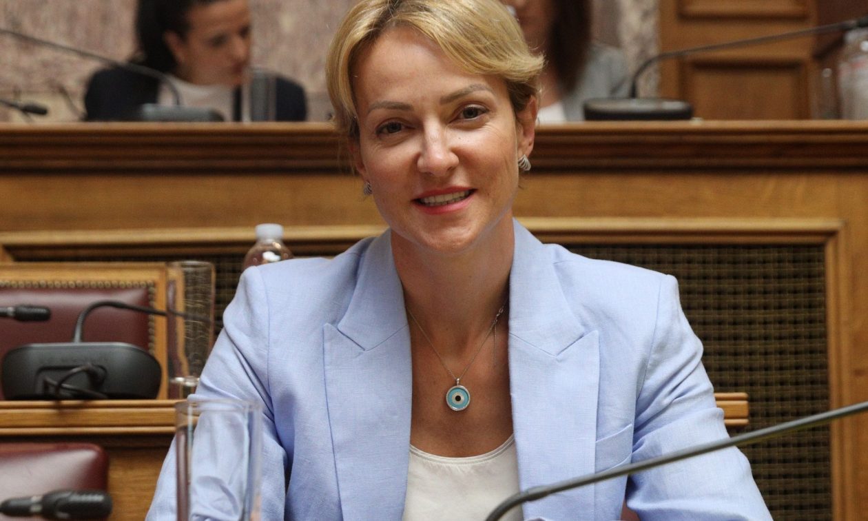 Αλεξάνδρα Σδούκου: «Στόχος να μειωθεί η χρήση φυσικού αερίου»