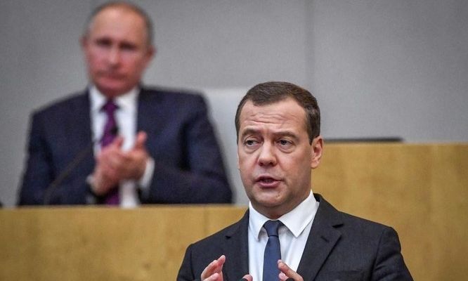 Μεντβέντεφ: «Έχουμε λόγους να χρησιμοποιήσουμε πυρηνικά – Θα συντρίψουμε το Κίεβο»