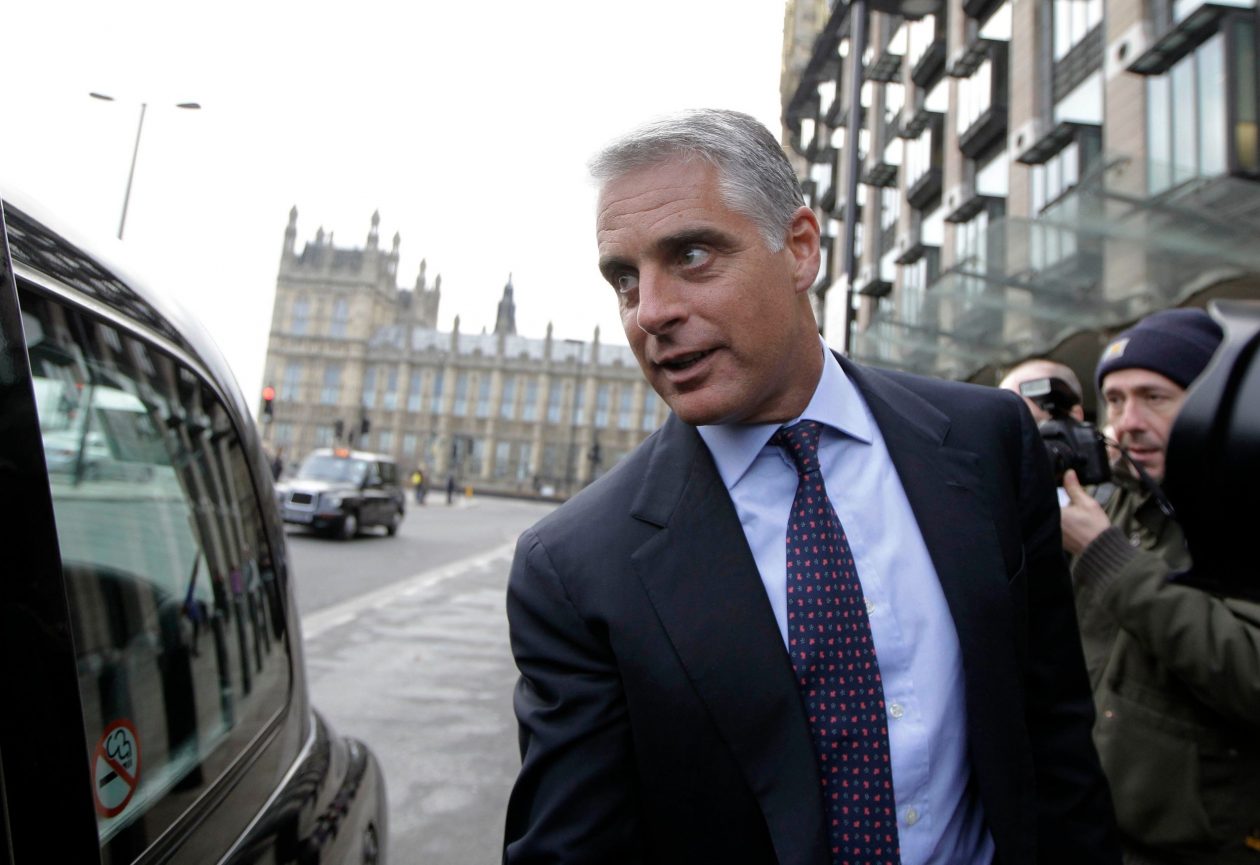 Κίνηση ματ από το αφεντικό της UniCredit – Ζητά άδεια από ΕΚΤ για το 30% της Commerzbank